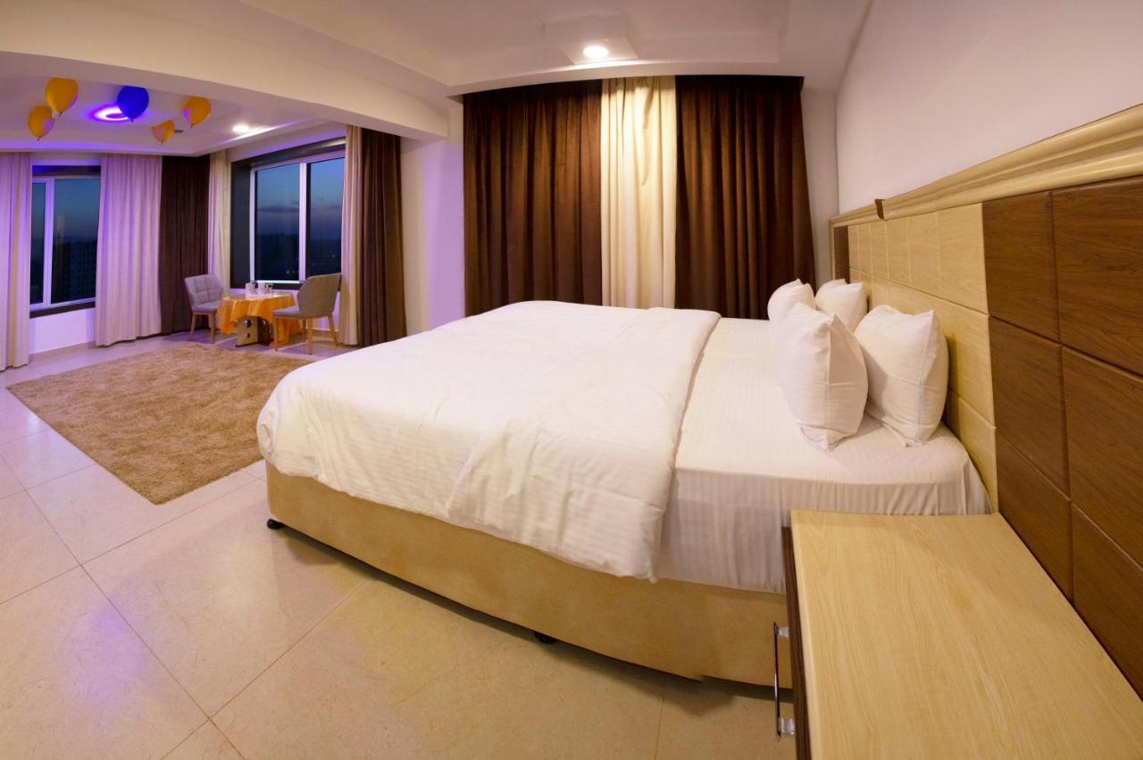 Diamond Star Hotel فندق النجمة الماسية Seeb Eksteriør billede