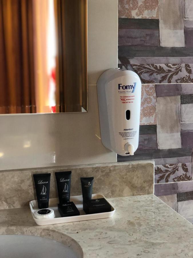 Diamond Star Hotel فندق النجمة الماسية Seeb Eksteriør billede