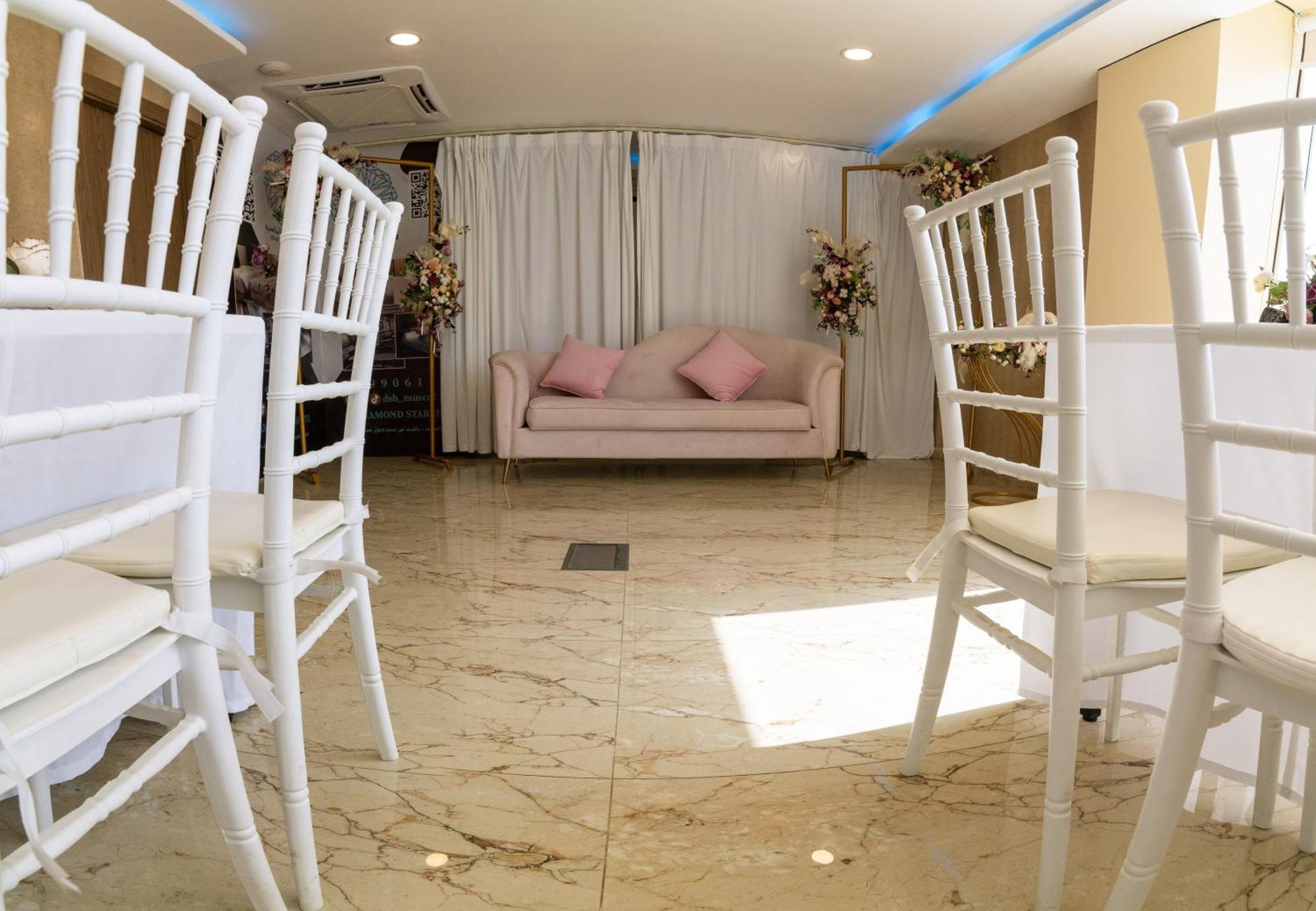 Diamond Star Hotel فندق النجمة الماسية Seeb Eksteriør billede