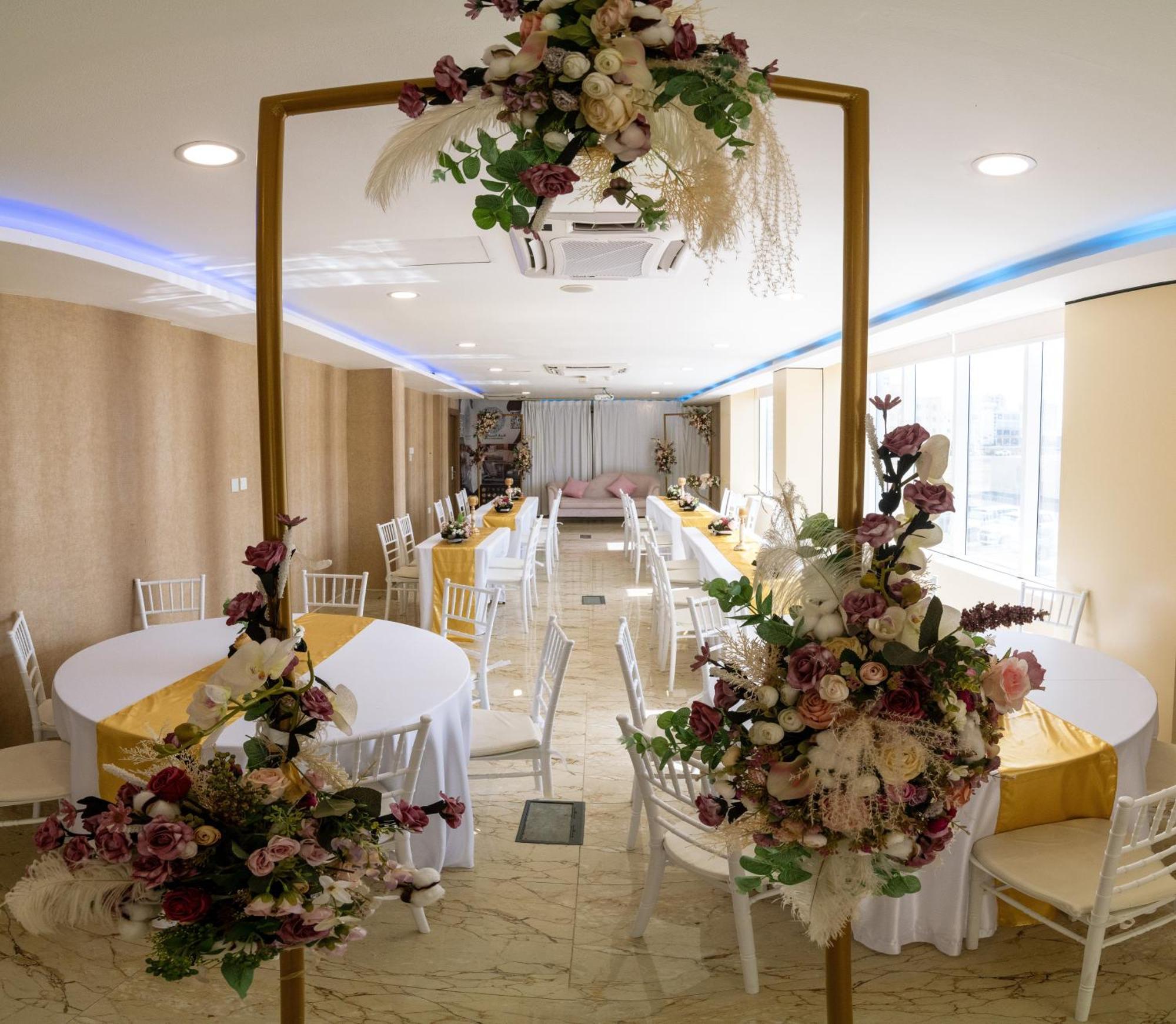 Diamond Star Hotel فندق النجمة الماسية Seeb Eksteriør billede