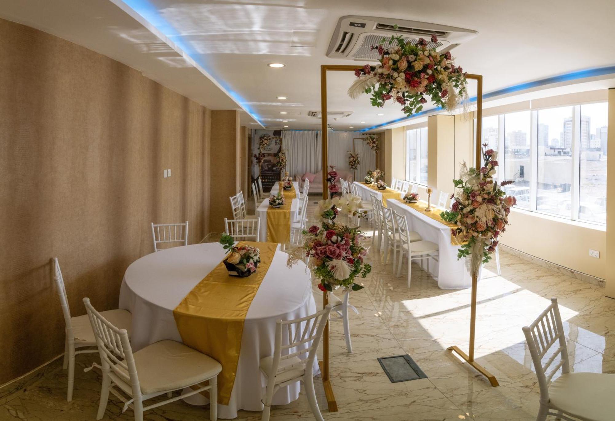 Diamond Star Hotel فندق النجمة الماسية Seeb Eksteriør billede