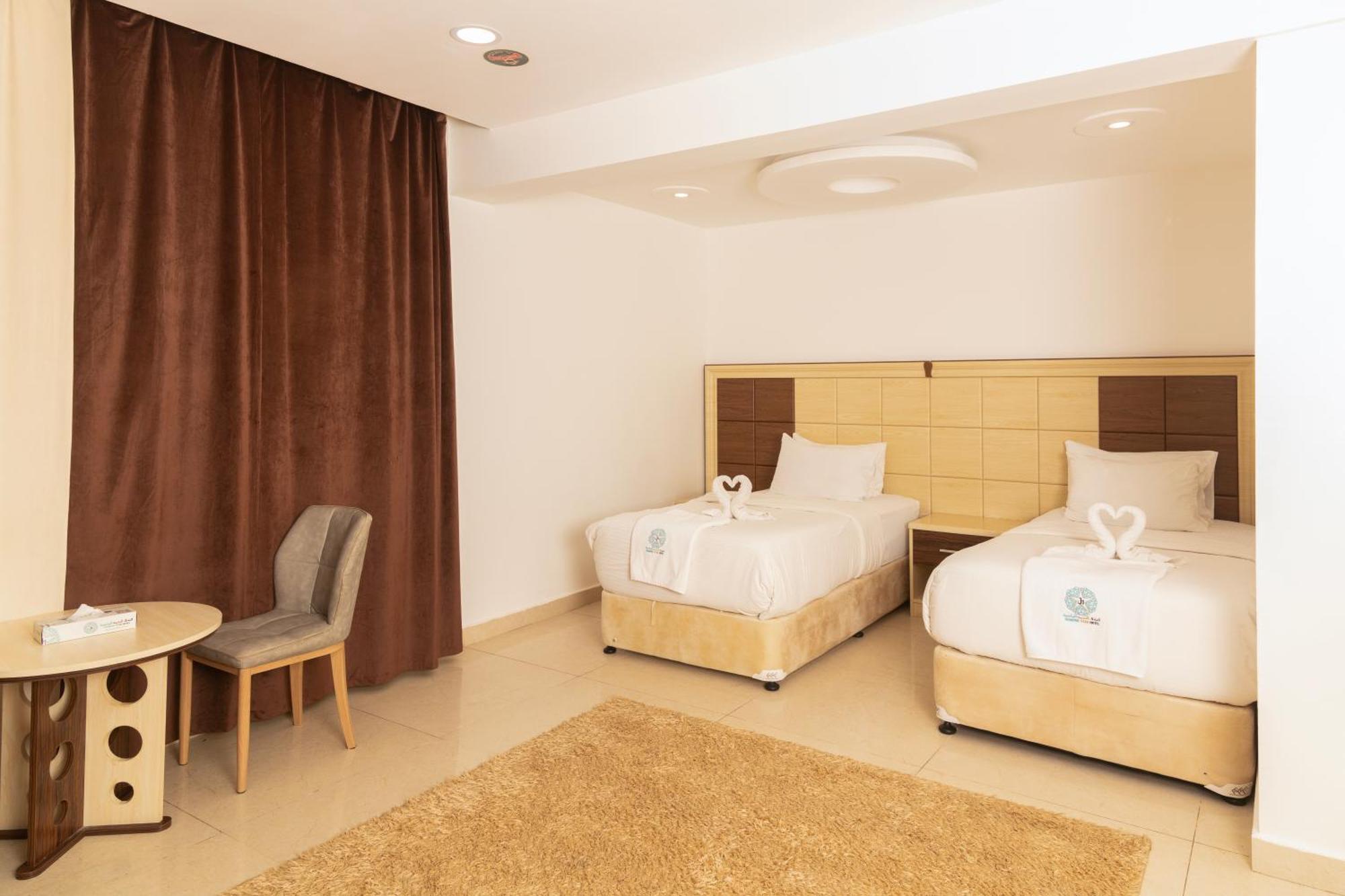 Diamond Star Hotel فندق النجمة الماسية Seeb Eksteriør billede