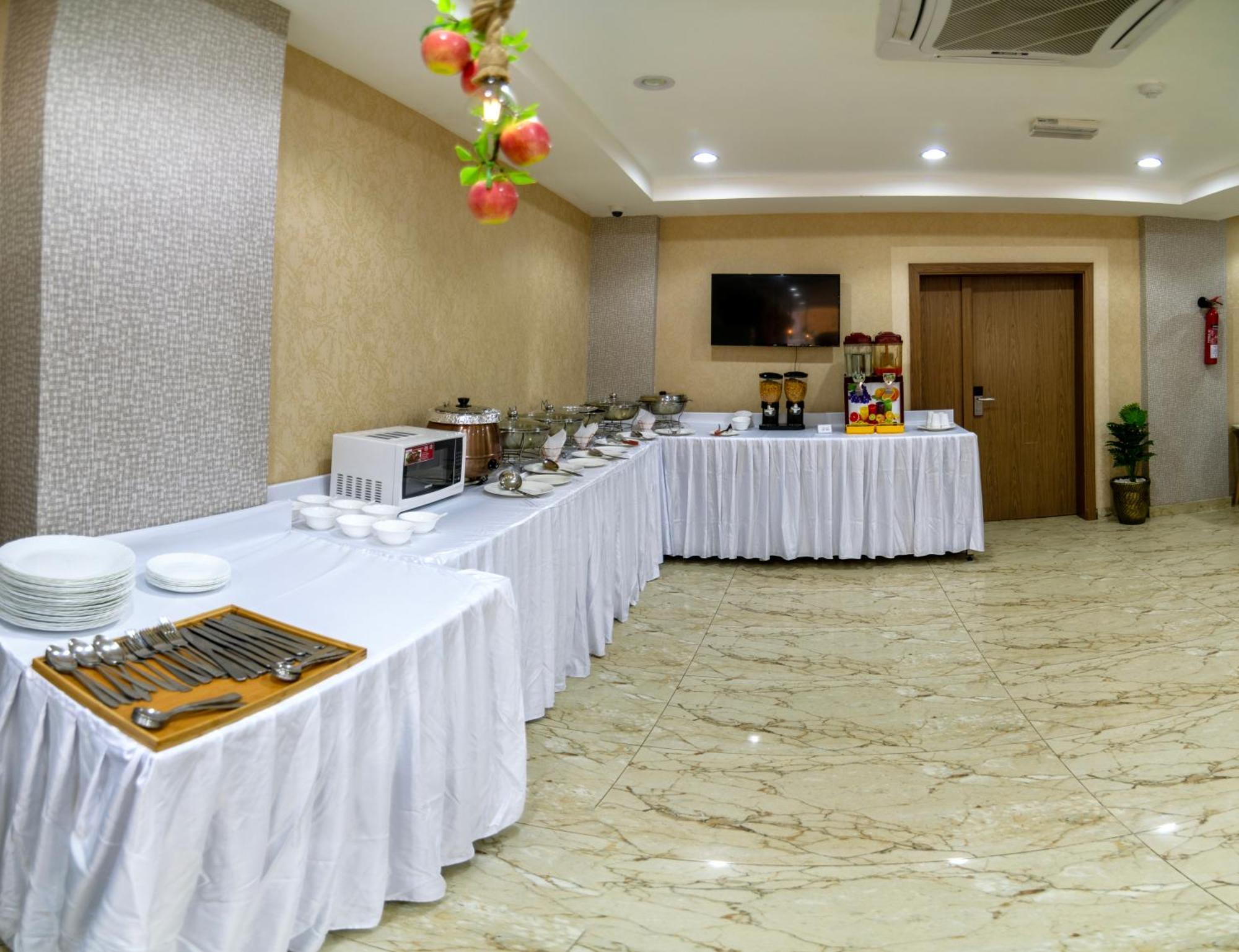 Diamond Star Hotel فندق النجمة الماسية Seeb Eksteriør billede