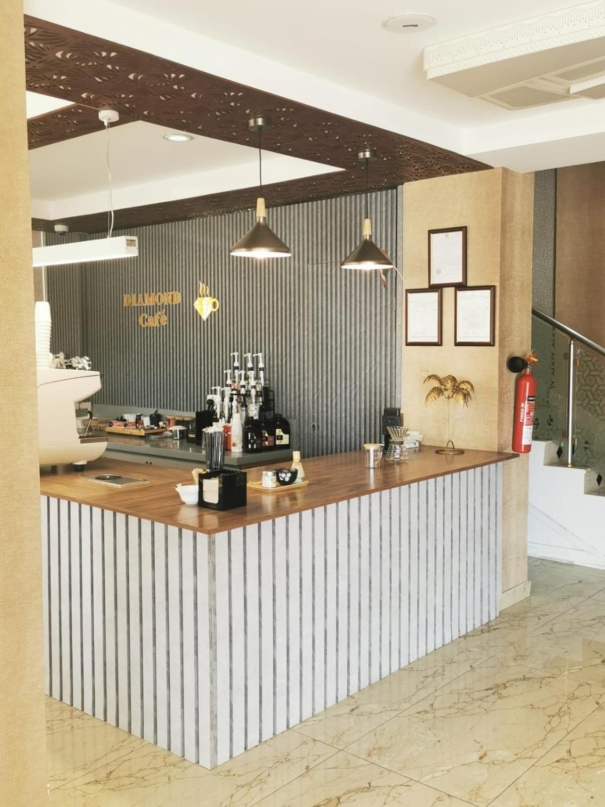Diamond Star Hotel فندق النجمة الماسية Seeb Eksteriør billede